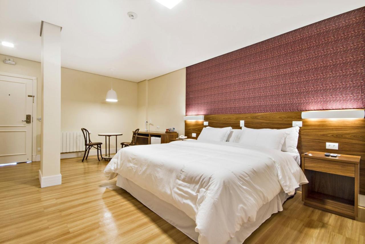 Hotel Chateau Campos do Jordão Buitenkant foto