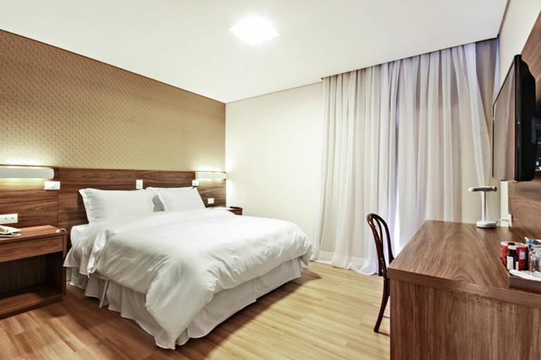 Hotel Chateau Campos do Jordão Buitenkant foto