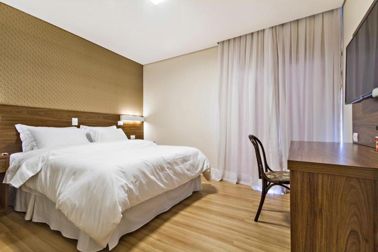 Hotel Chateau Campos do Jordão Buitenkant foto