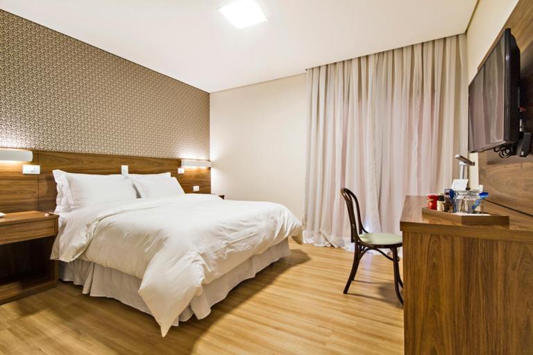 Hotel Chateau Campos do Jordão Buitenkant foto