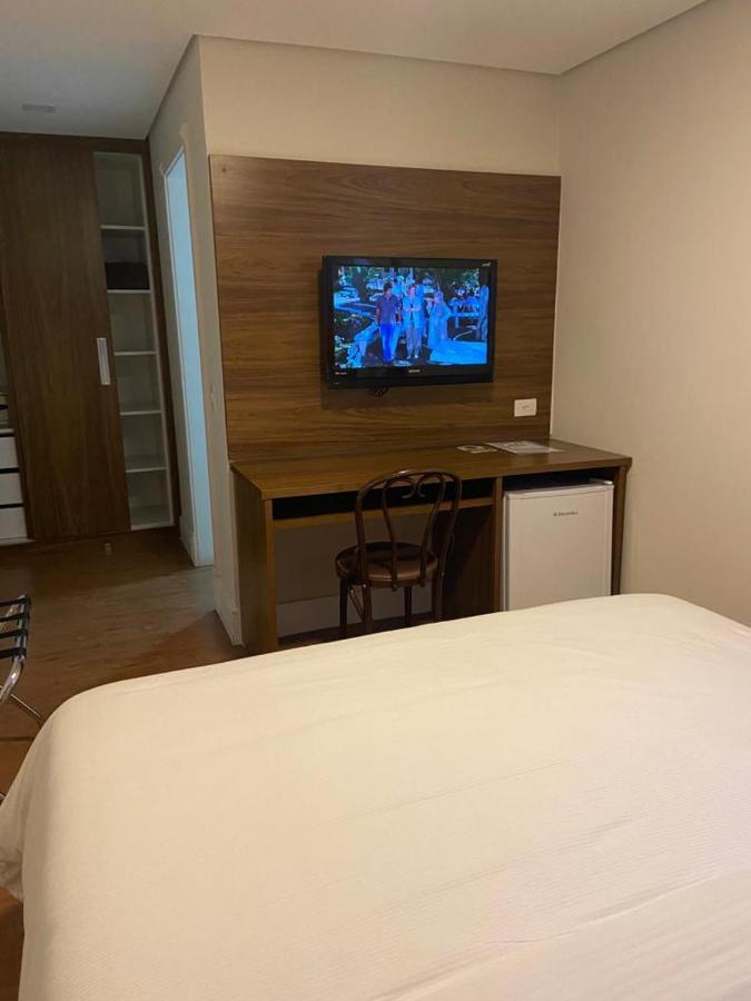 Hotel Chateau Campos do Jordão Buitenkant foto