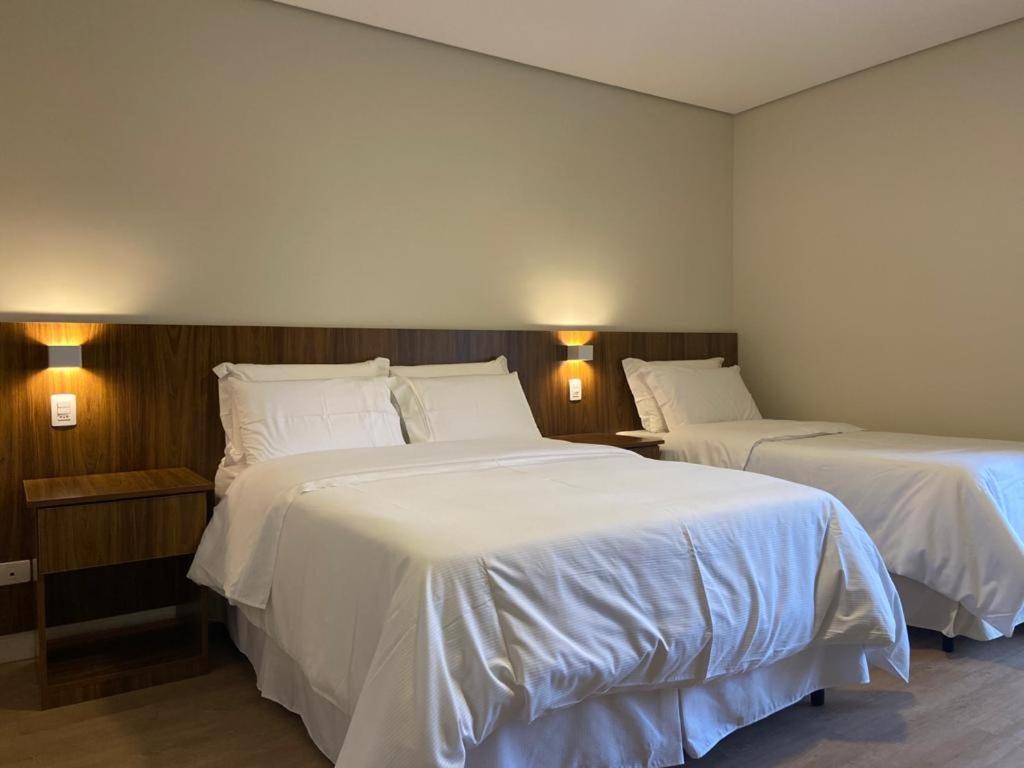 Hotel Chateau Campos do Jordão Buitenkant foto